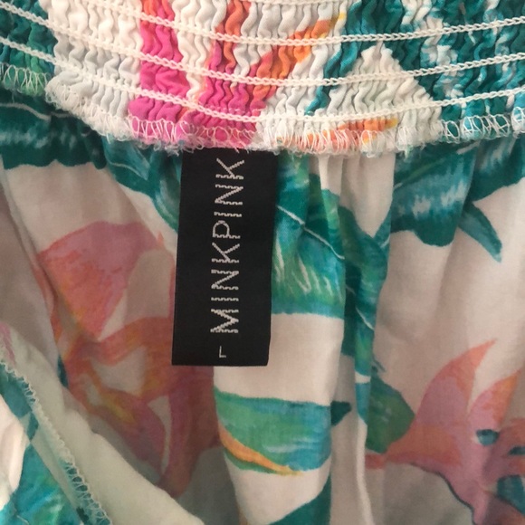 Minkpink floral crop off the shoulder top - Picture 4 of 6